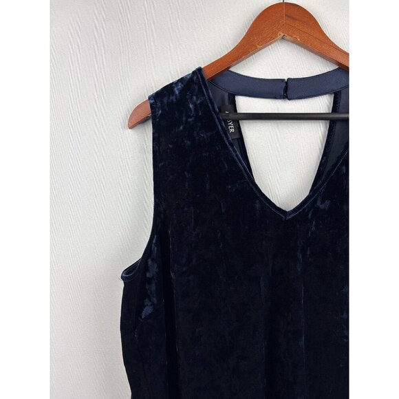 Women’s A.Byer Size 2X Dark Blue Velvet V-Neck Sleeveless Blouse with Keyhole Op - Picture 2 of 6